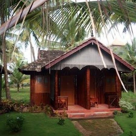 Pranav Beach Resort Kannur Exterior photo